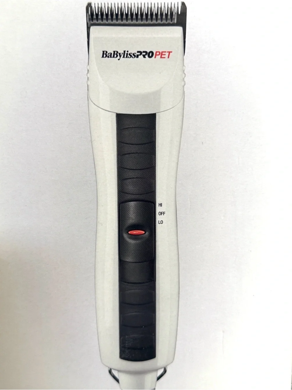 BabylissPRO PET Clipper BPP85. Lightweight. 10’ tangle free cord, 4 comb attach.